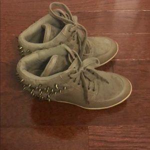 Taupe Wedge Sneaker size 5